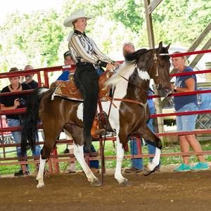 Meet your Posher, Rebecca